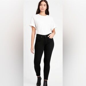 🚨2/$10‼️Banana Republic Black Jeans